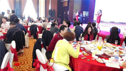 北京婚禮慶典演出公司——找飛月，開啟您獨一無二的慶典盛宴